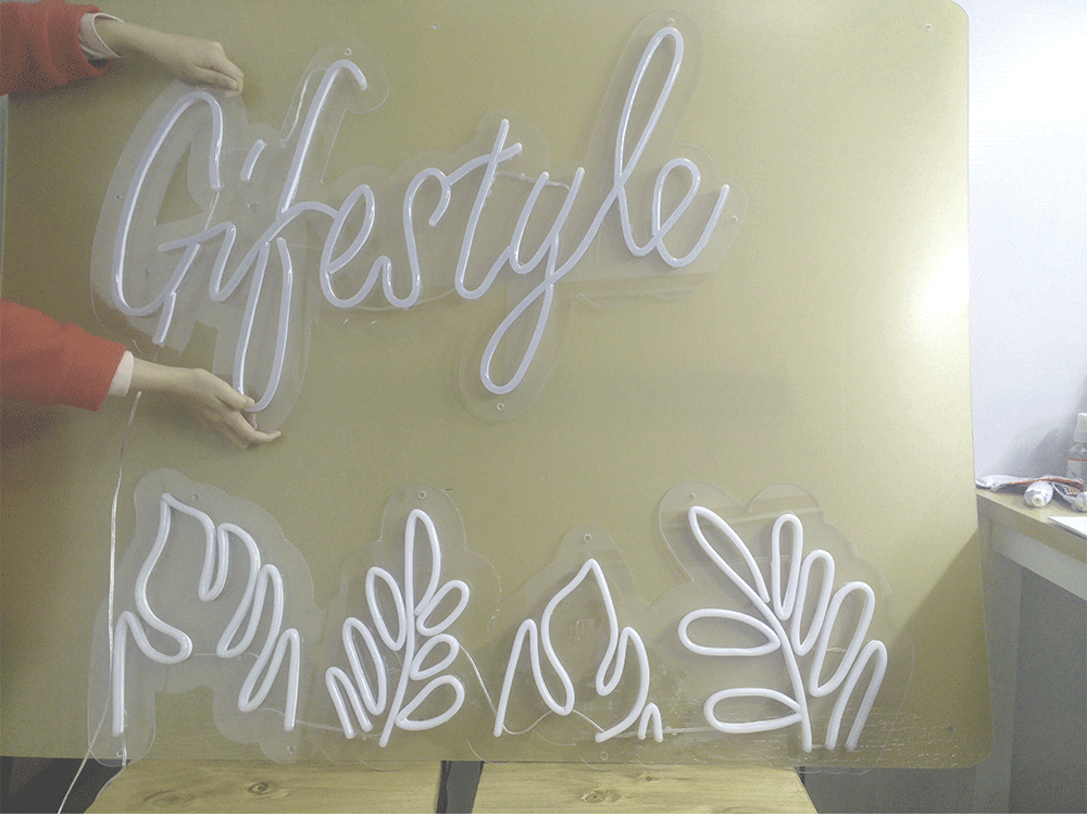 soilse faoi stiúir,stiall stiúir solúbtha,Solas flex neon 12V DC faoi stiúir 3,
r1-1-1,
KARNAR INTERNATIONAL GROUP LTD